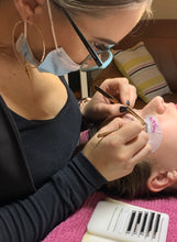 Load image into Gallery viewer, Certified Lash Extensions Training Perth - Classic and Volume